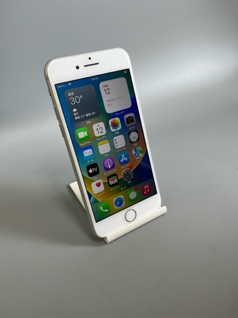iPhone 8本体　ケース付き □□2596 apple iphone8 MQ792J/A 64GB SIM解除 シルバー 背面ホワイト