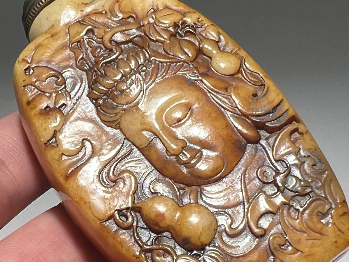 観音菩薩座像 仏像 鑑別書付き本物和田白玉 根付牌子 佩玉 和田玉 観音