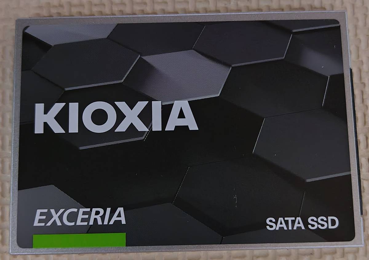 71【中古】KIOXIA EXCERIA SATA 960GB SSD SATA SSD 960GB SATA 中古品