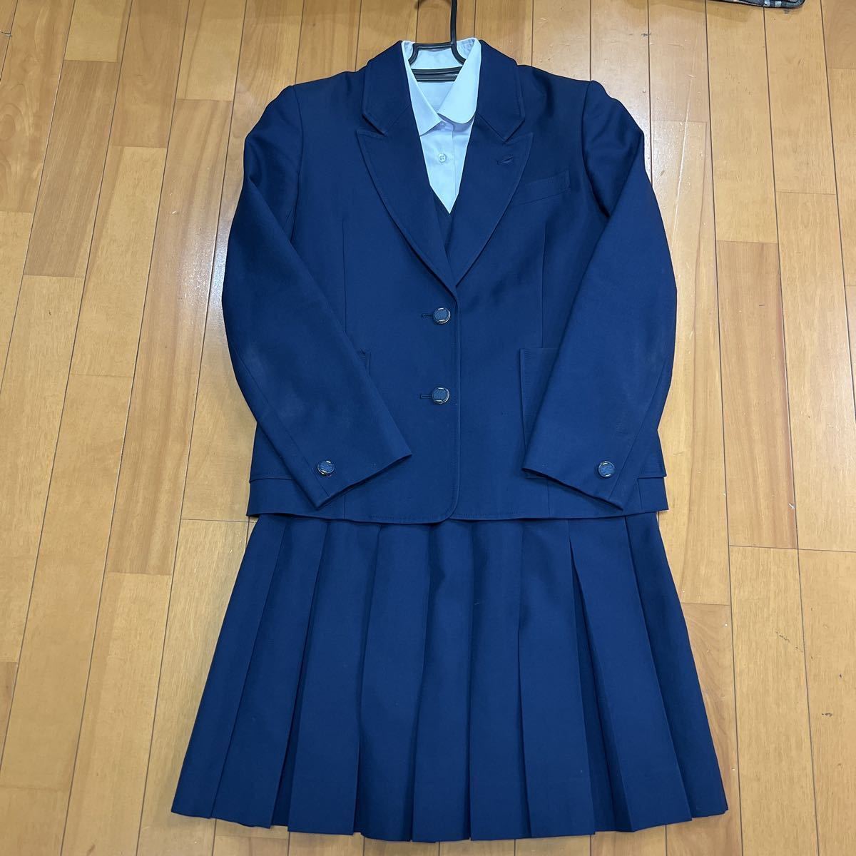 y115 コスプレ衣装 冬 制服 上下セット ブレザー ベスト ブラウス スカート 日進西