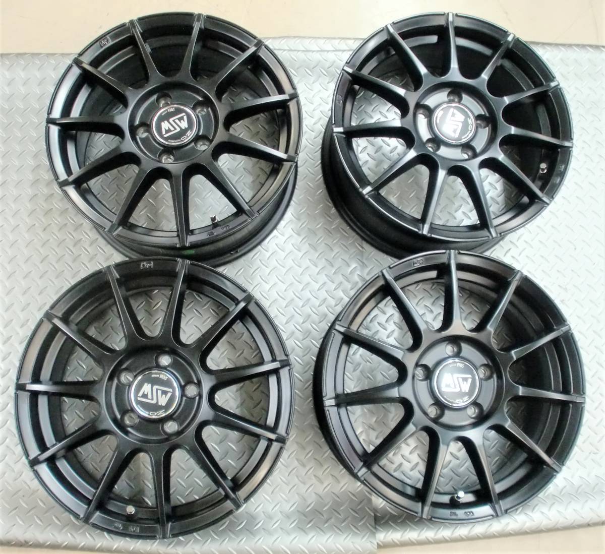 MSW85 byOZ 6.5J-16 1665 16x6.5 112/5H +50 ハブ66.5 中古品
