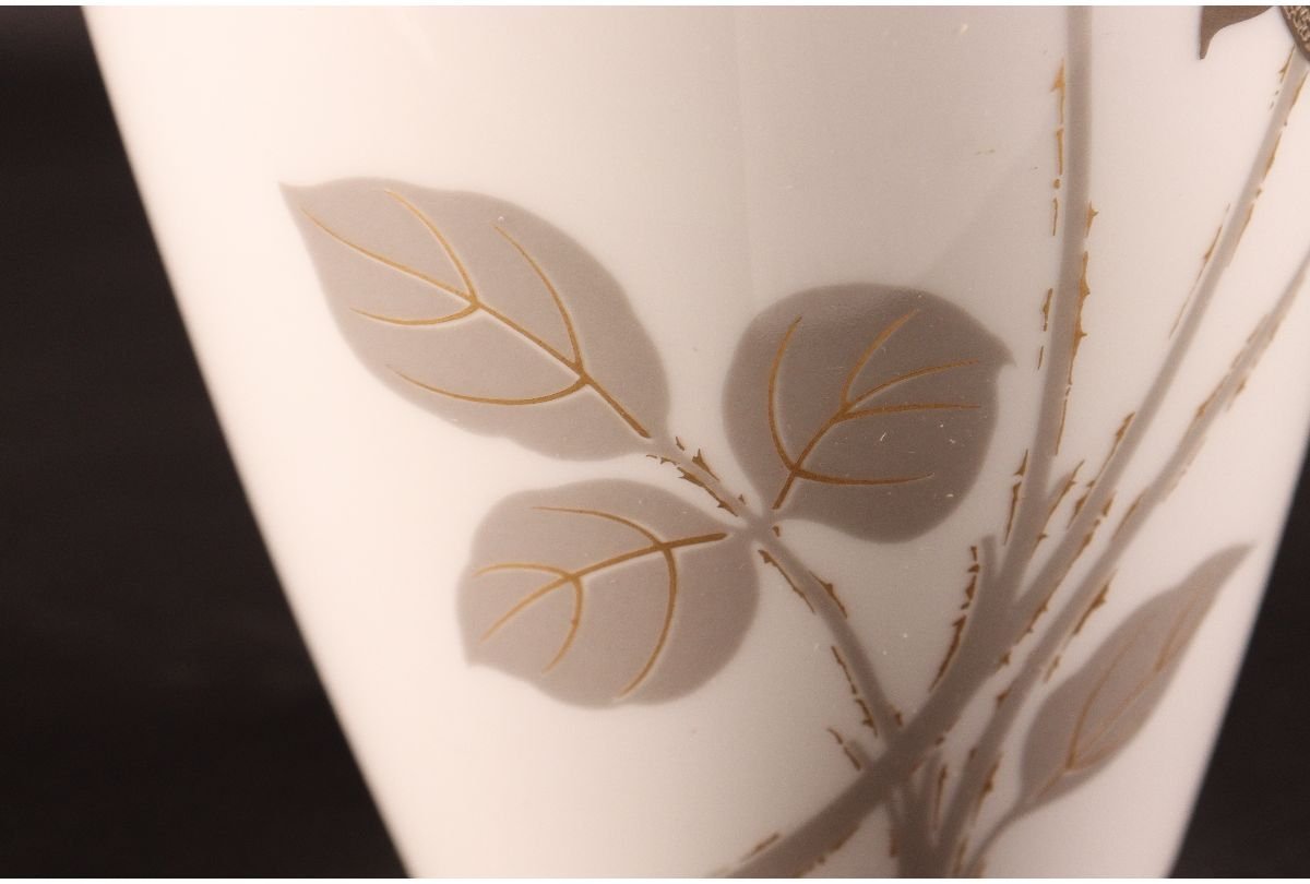 2025年最新大倉陶園 [URA]大倉陶園/金蝕薔薇紋花瓶/22cm/