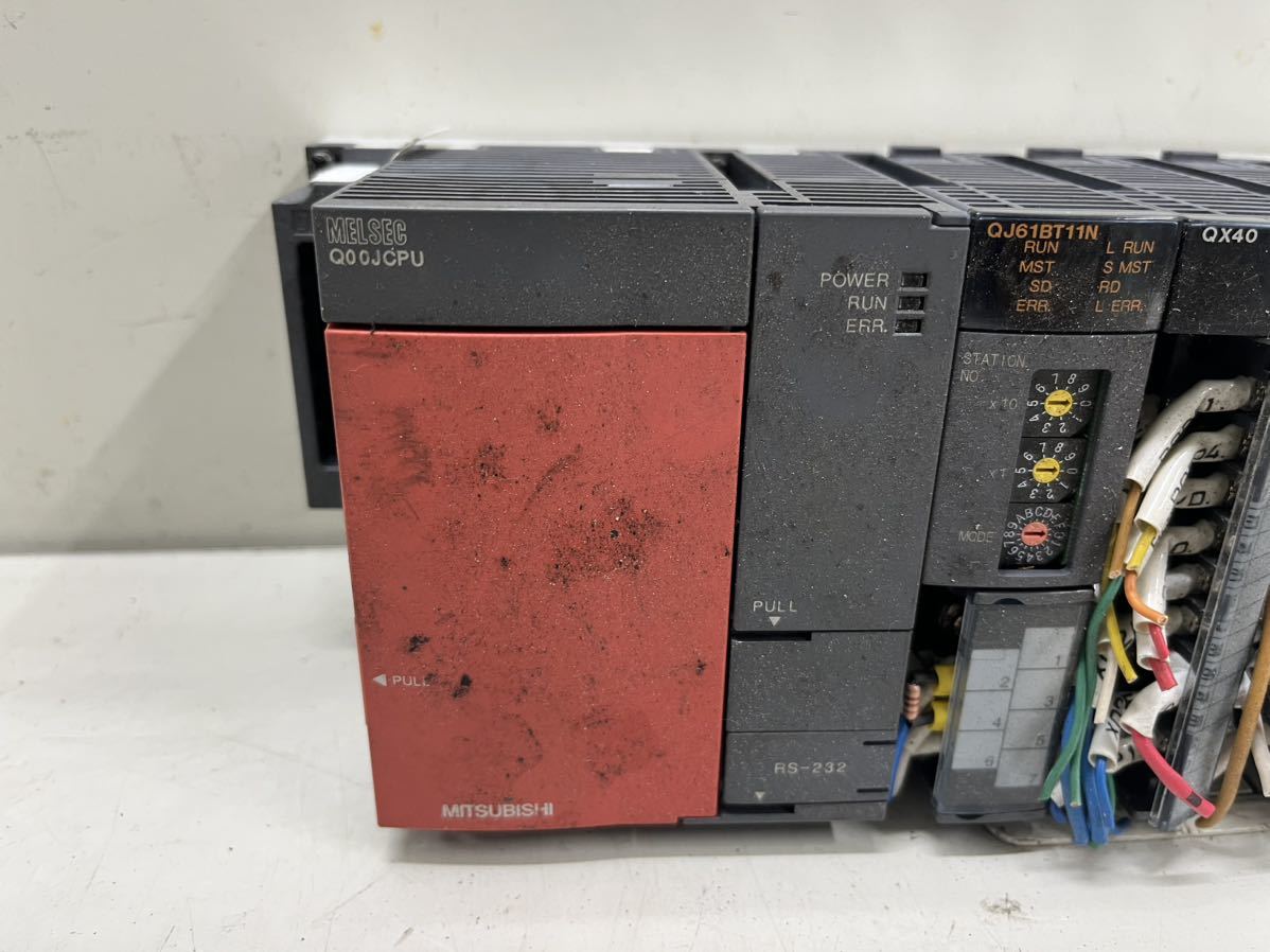 D30 三菱電機 MITSUBISHI シーケンサQ00UJCPU+ QX40+QY40P+QX40-S1+ 