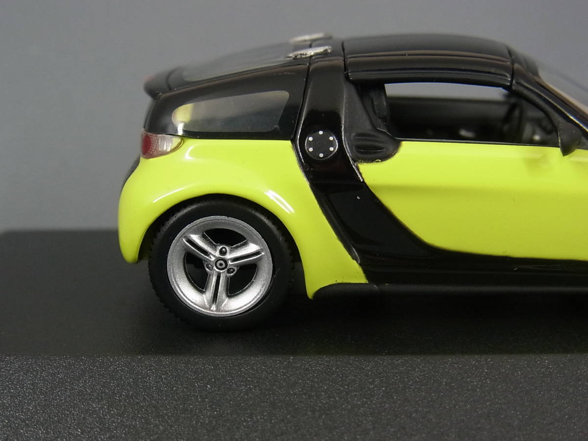 スマート ロードスター クーペ 2003 1/43 ミニチャンプス [070051]_7