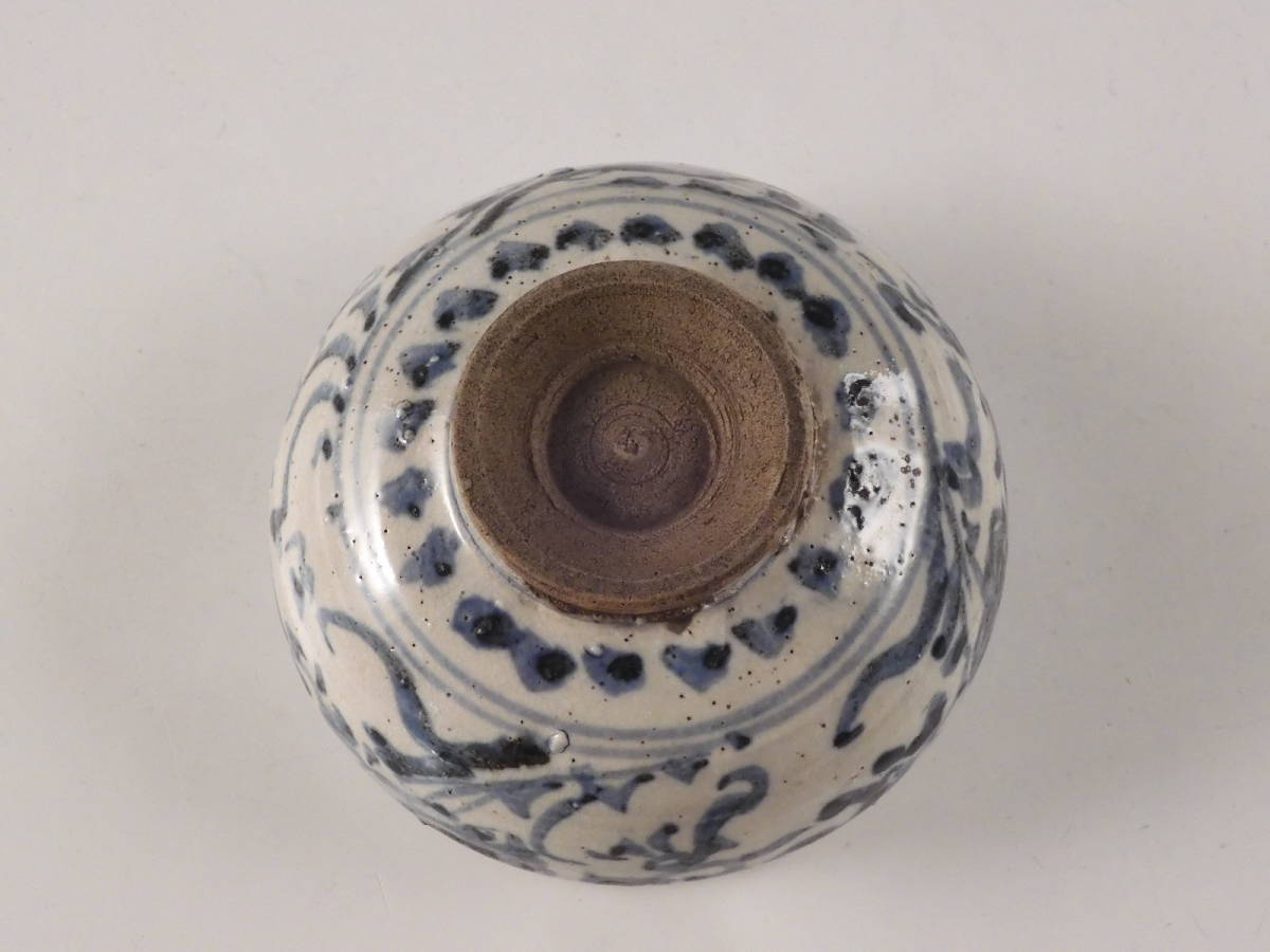 青華 茶碗 古染付 鉢□古伊万里染付花唐草碗 時代