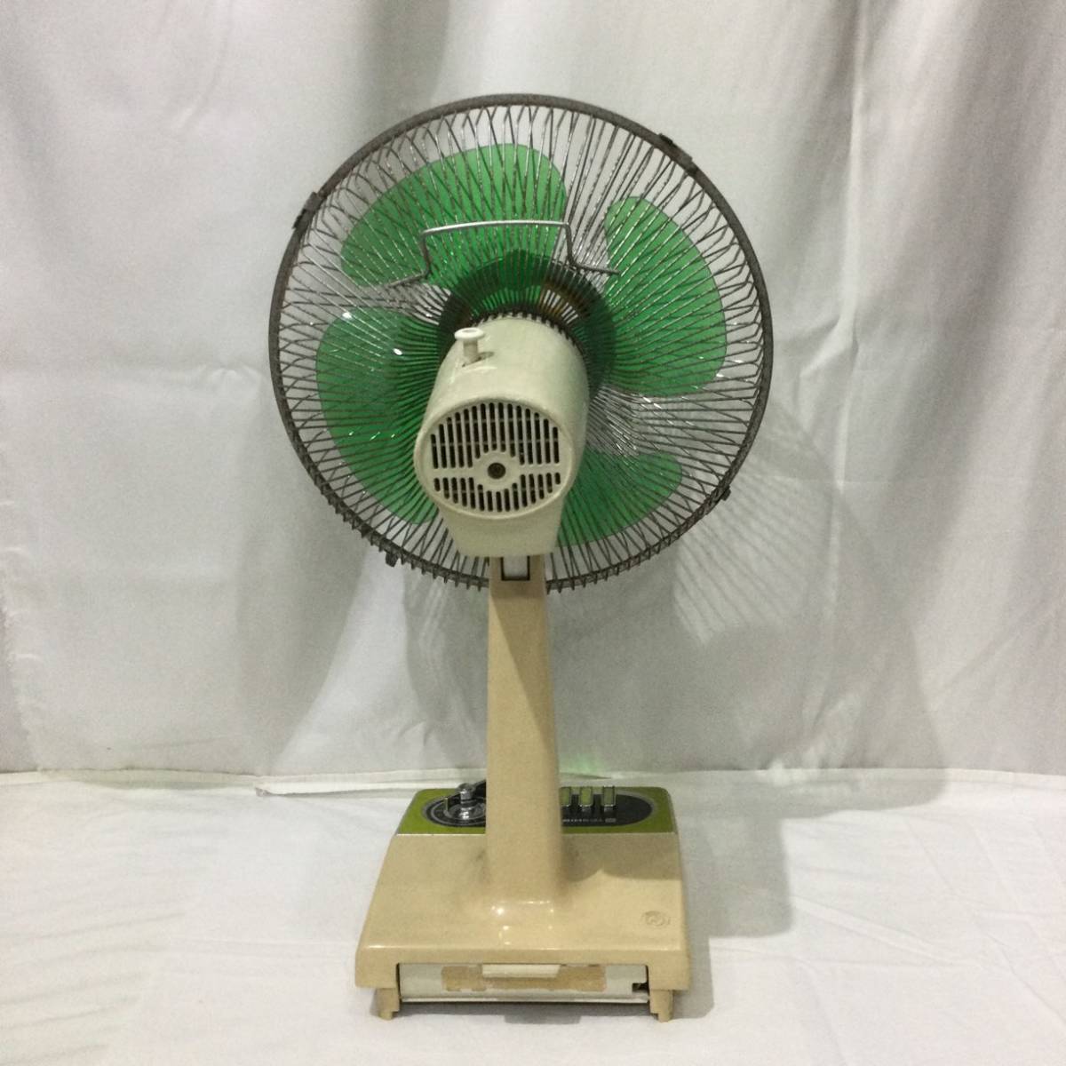 昭和レトロ扇風機】☆『TOSHIBA 東芝』1976年 卓上扇 D-30D11G☆簡単 
