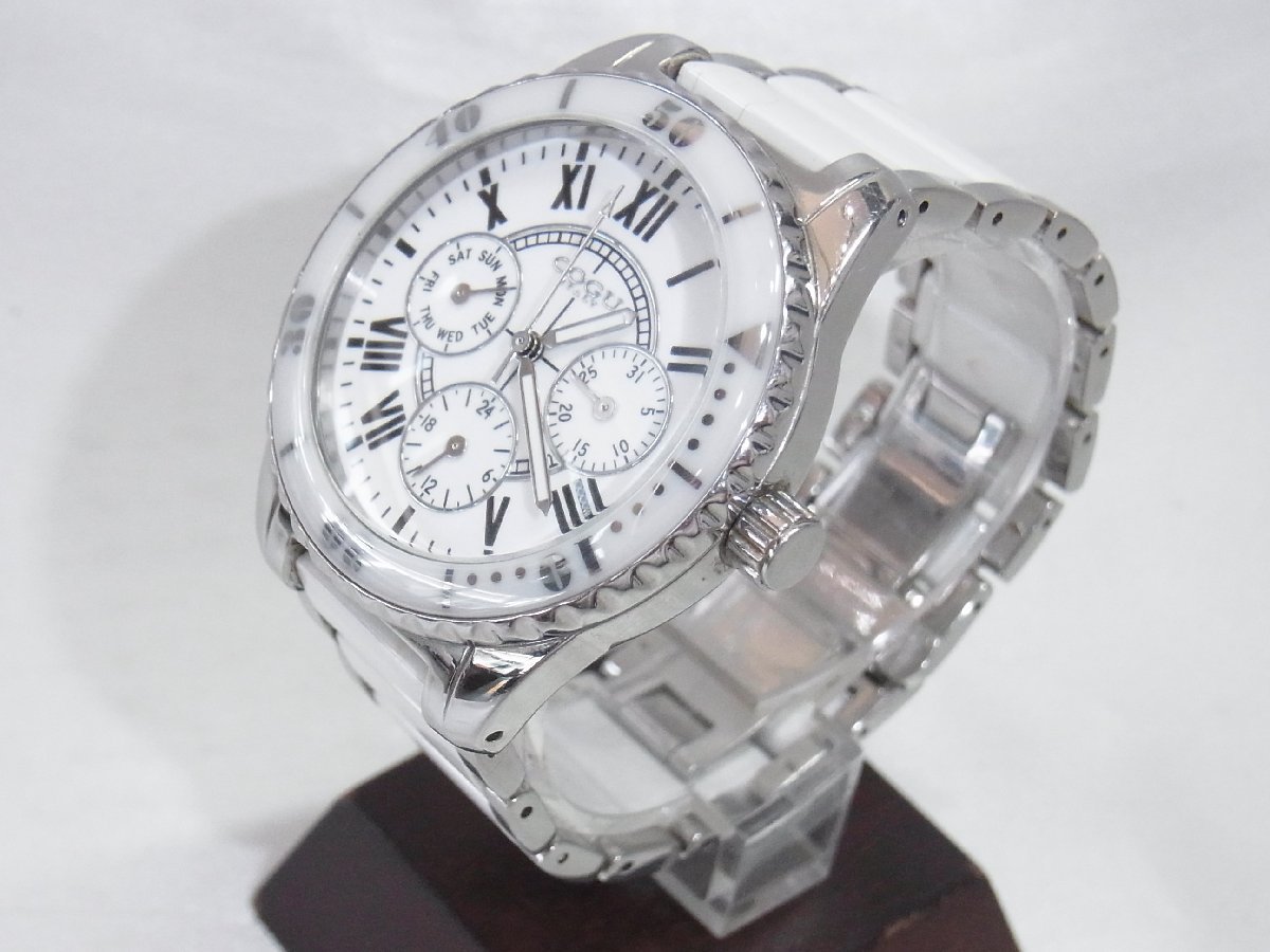 コグ COGU クォーツ デイデイト ホワイト メンズ ブレスヒビあり 中古品