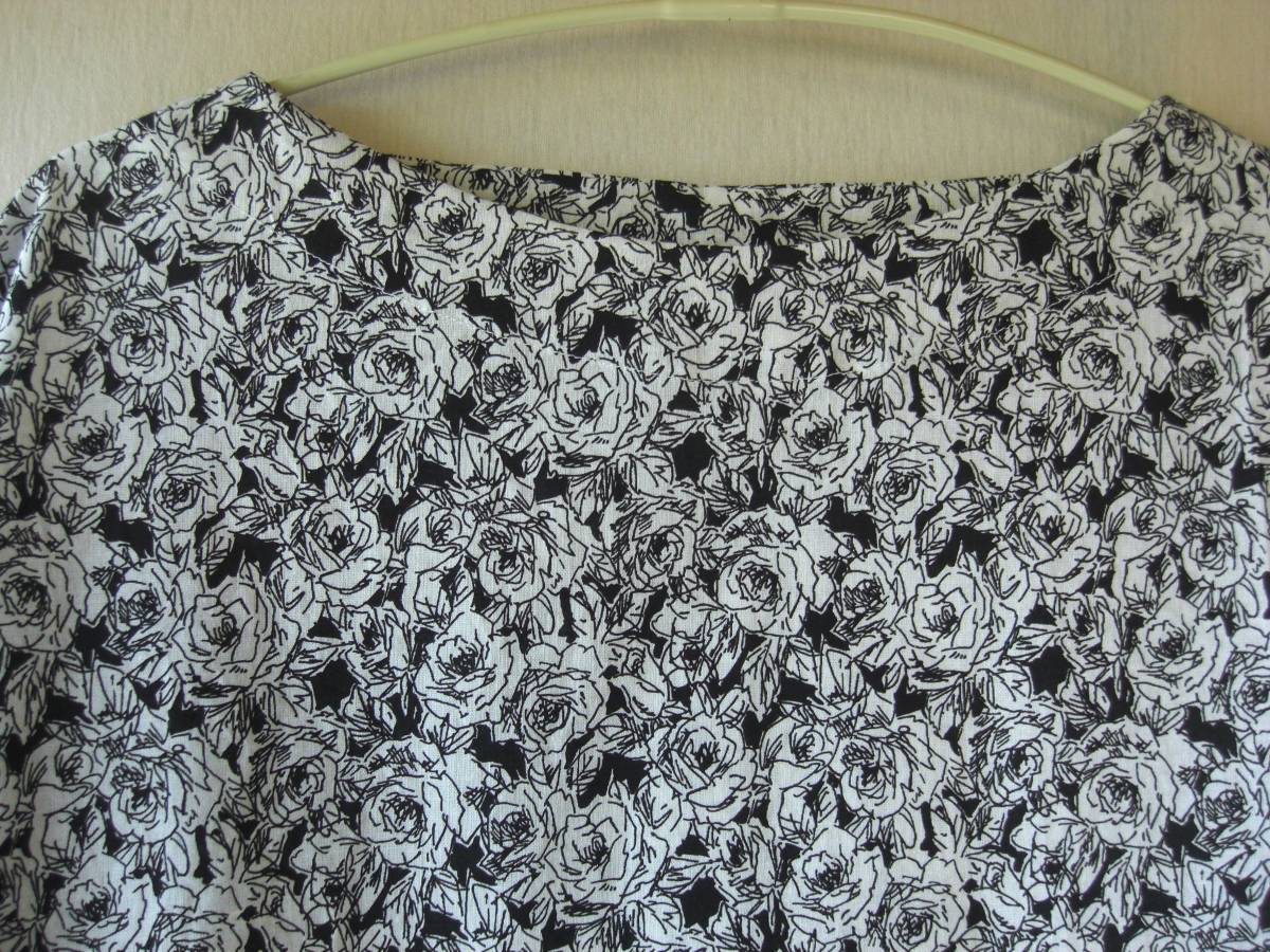 ♪ハンドメイド　綿100　白い野ばらが咲き誇るシンプルなサックワンピース　ML♪