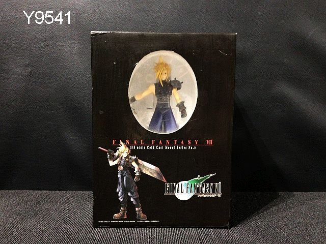 Y9541S KOTOBUKIYA ファイナルファンタジー VII 7 1/8 クラウド・スト