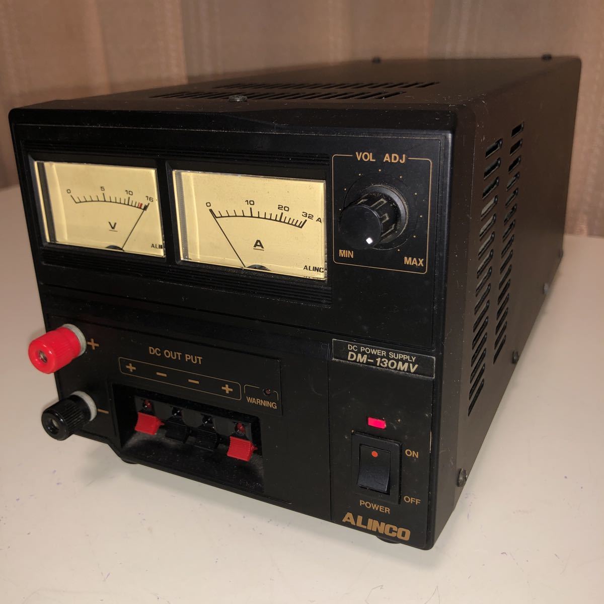 ☆ALINCO アルインコ DM-130MV 安定化電源 中古 現状品 通電OK☆ DM-130MV