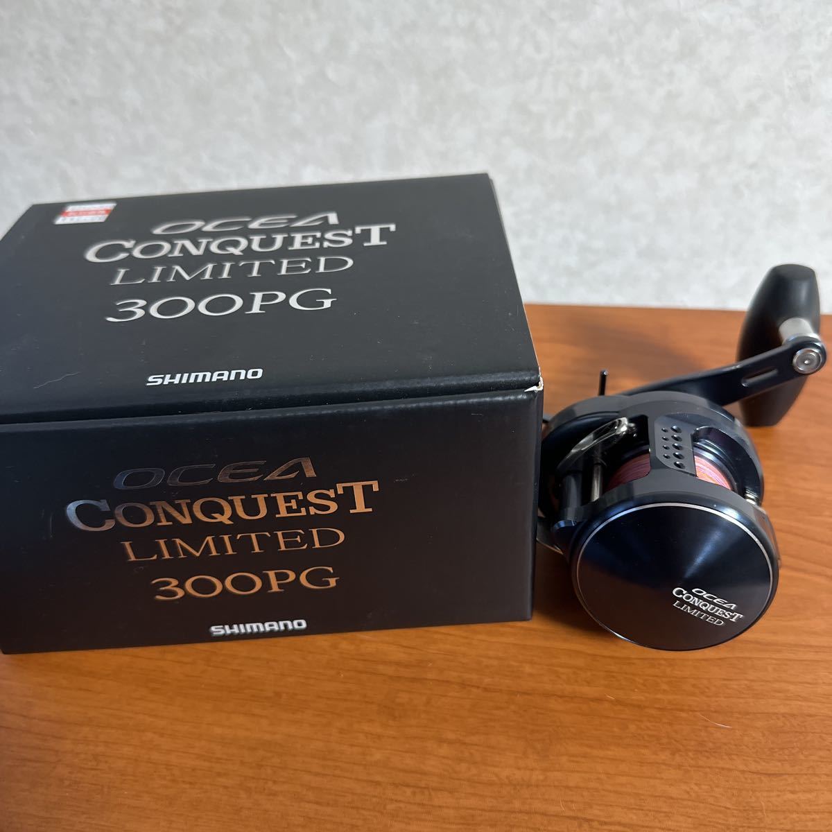 シマノ 右ハンドル オシアコンクエストリミテッド300ＰＧ
