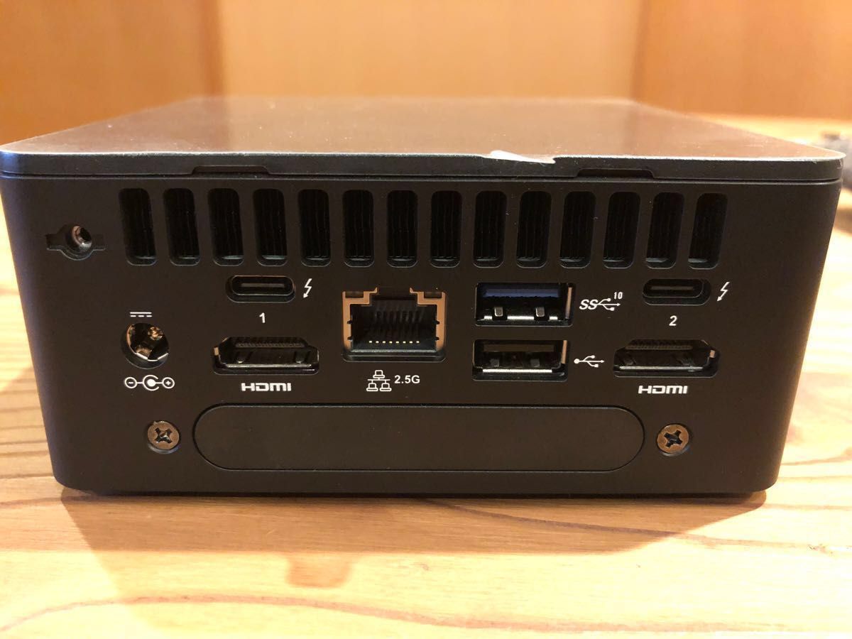 Intel NUC Core i5-1240P NUC12WSHi5 RNUC12WSHI50000 + ケーブル 