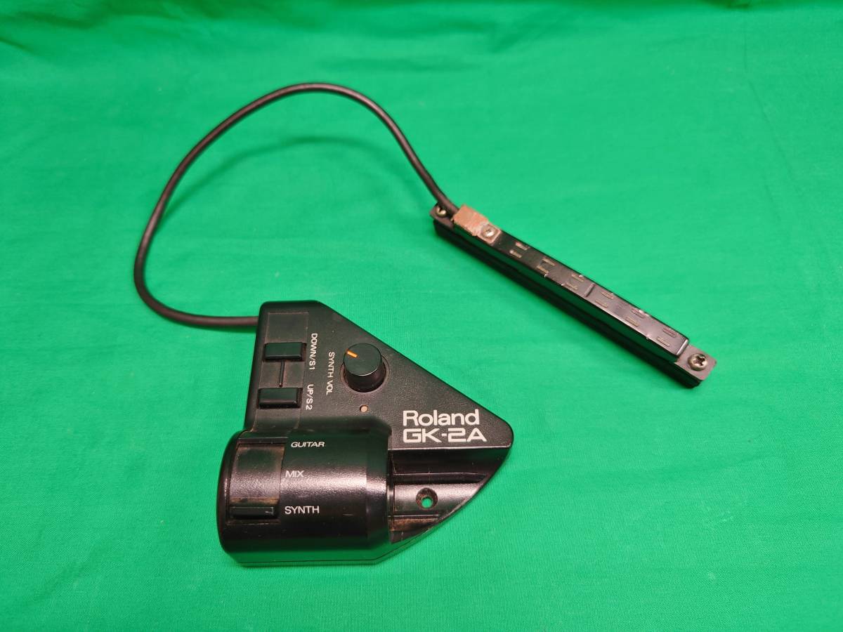 Roland GR-33 GUITAR SYNTHESIZER / GK-2A DIVIDED PICKUP SET 中古品【ローランド ギター シンセサイザー / ピックアップセット】