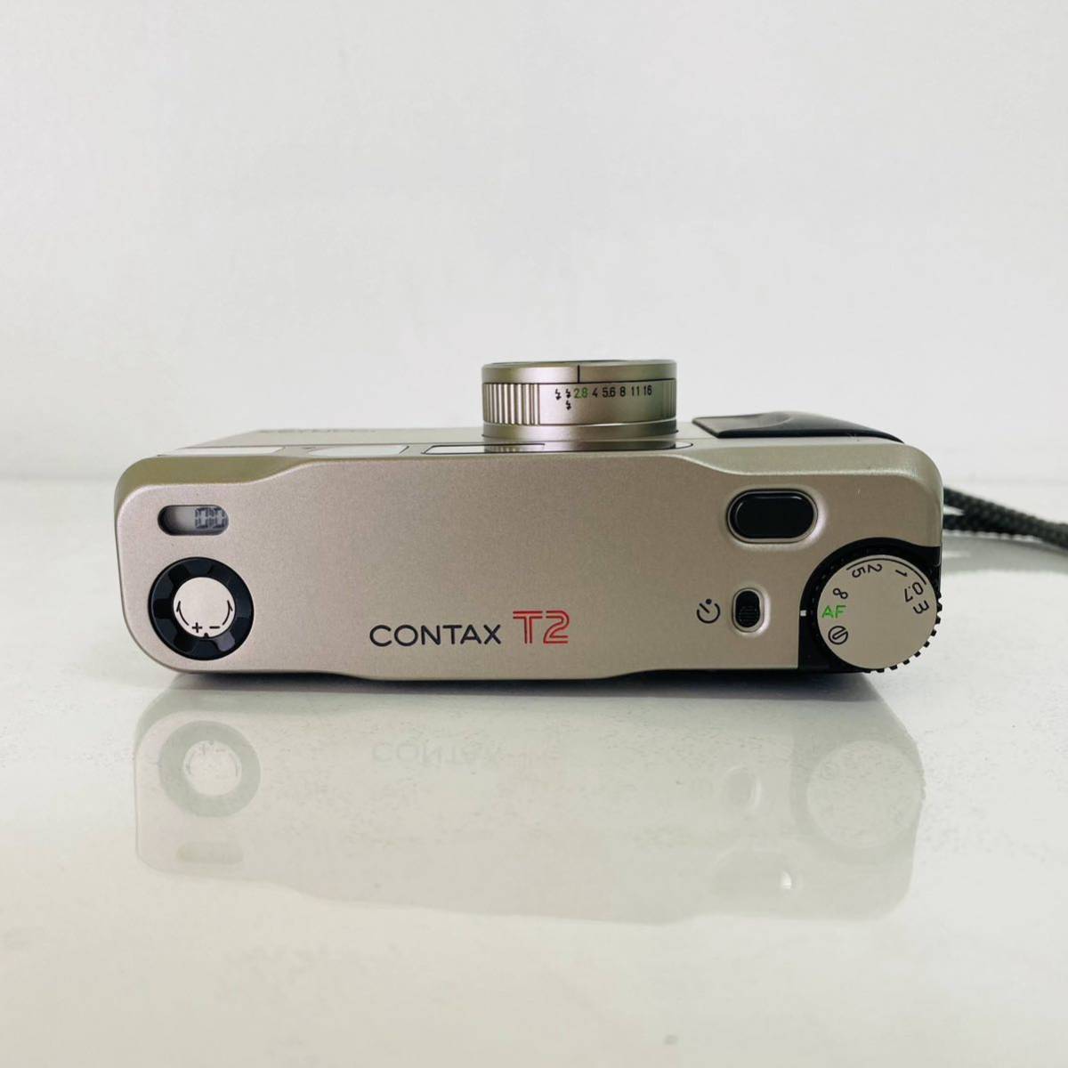 動作品 CONTAX (コンタックス) T2 チタンクローム フィルムカメラ