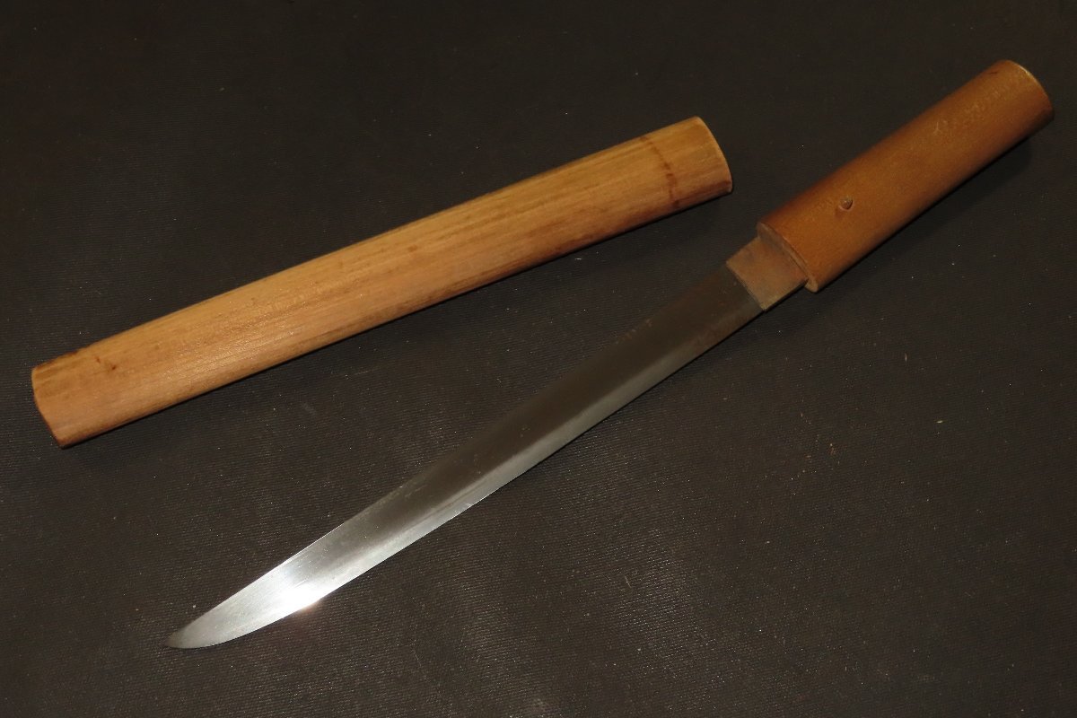 ▽▲短刀　無銘　白鞘　江戸　刃こぼれ　32.5×刀身20.2×反0.1×元幅1.9×元重0.5ｘ先重0.4ｃｍ　160ｇ▲▽