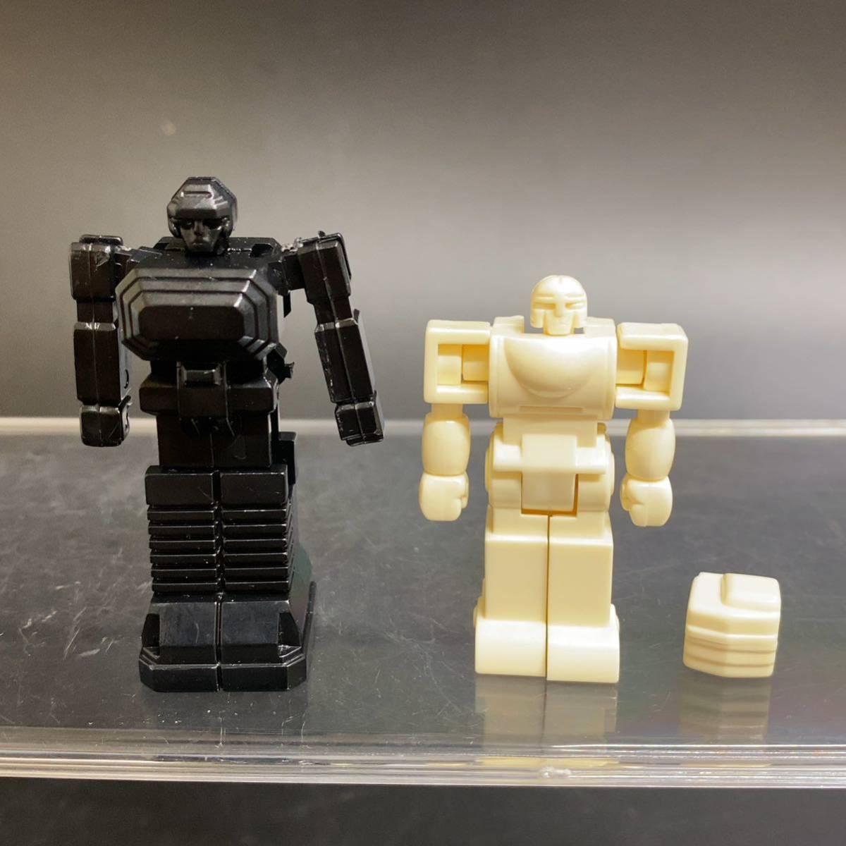 六神合体ゴッドマーズ PART2 80年代 バンダイ自販機 合体 マジンウラヌス 白色 マジンシン 黒色 ミニプラ 当時物 昭和レトロ 希少