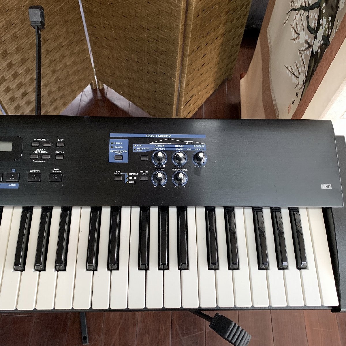 【動作確認済】Roland αJUNO-1 シンセサイザー 本体＋スタンド f001 O シンセサイザー ローランド JUNO-D N225 Roland キーボード