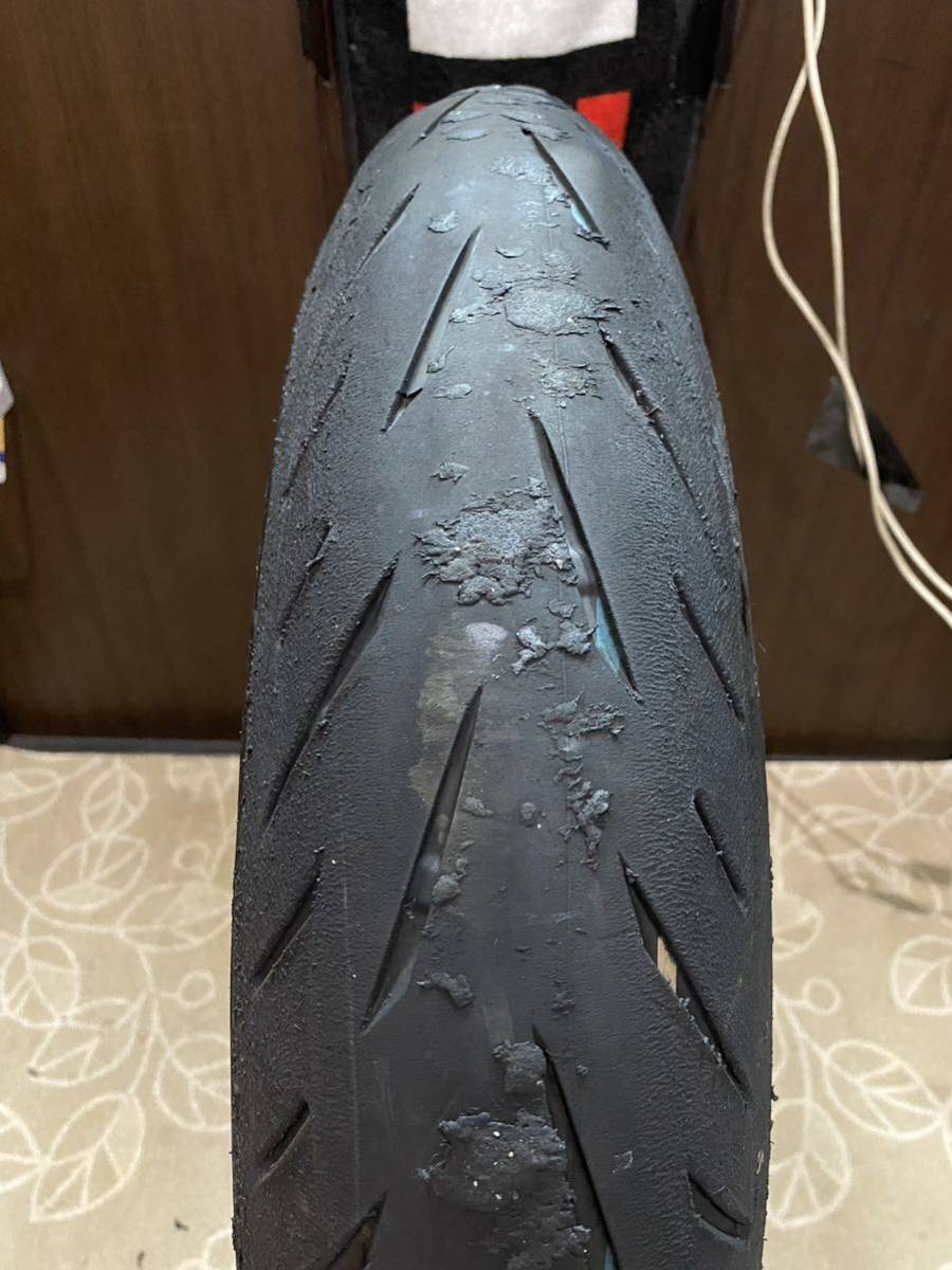 中古MCタイヤ 2022年製造 BRIDGESTONE BATTLAX S22 120/70ZR17 ブリヂストン バトラックス ハイパースポーツ 120 70 17 0822 M2648