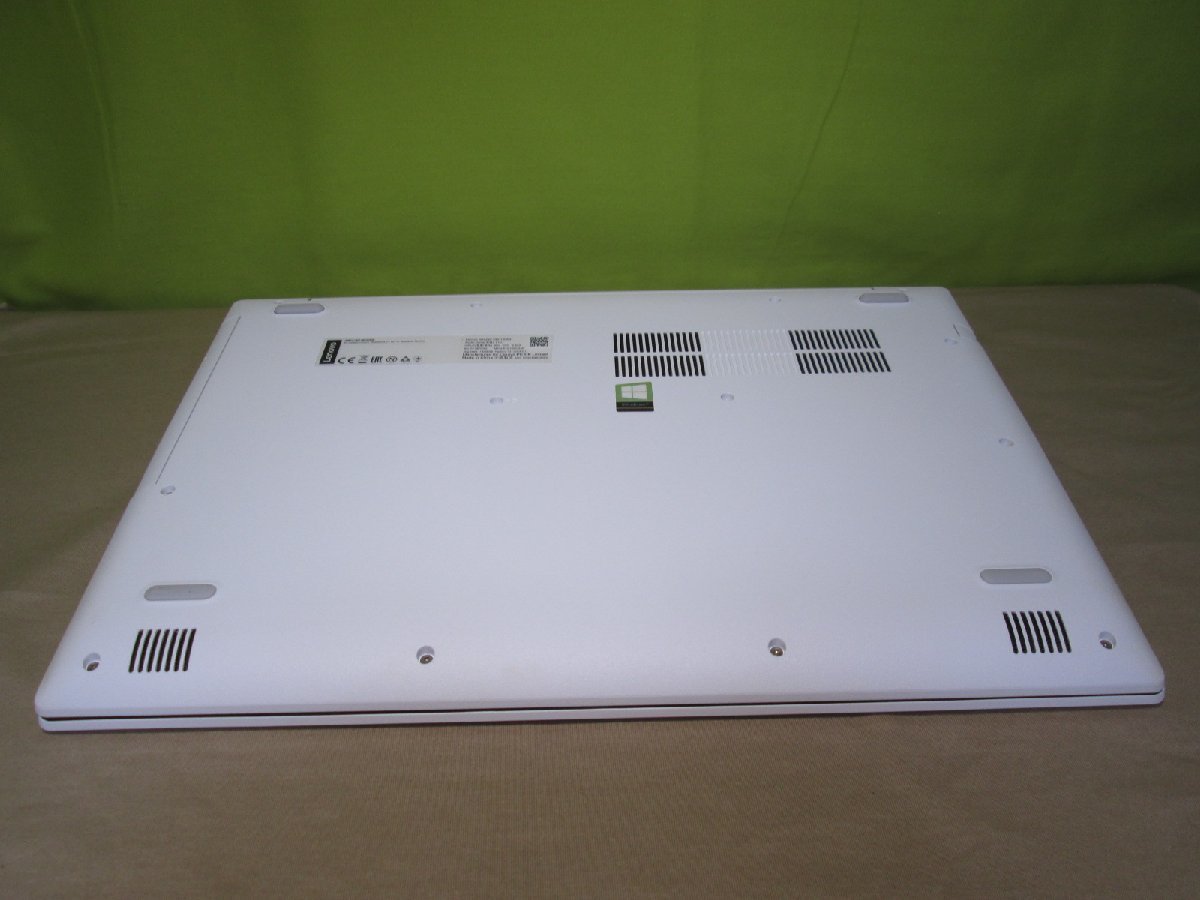 Lenovo Ideapad 330-15IGM【SSD搭載】 Celeron N4000 1.1GHz 【最新