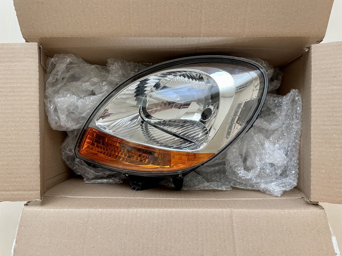  デッドストック ルノー カングー KCK4M コカングー 純正 赤目 ヘッドライト 左側 / RENAULT kangoo(ヘッドライト)｜売買されたオークション情報、yahooの商品情報をアーカイブ公開 - オークファン ルノー用