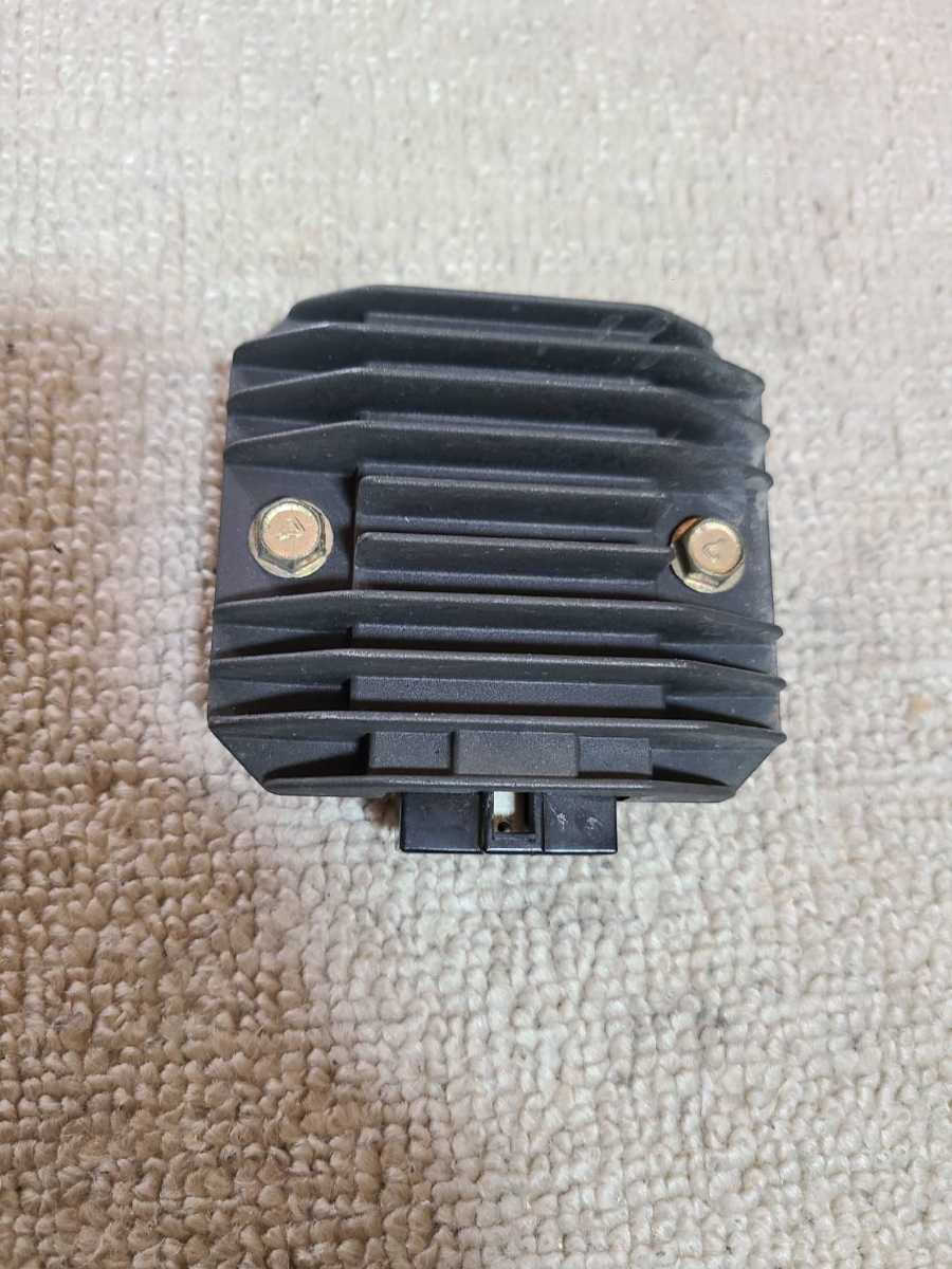 送料込み!　ZZR400N Ninja　レギュレーター 