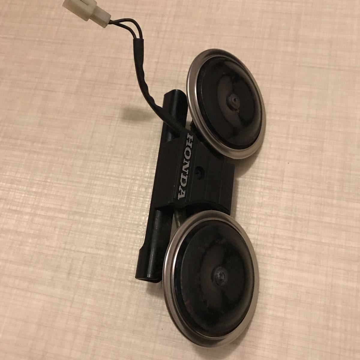 当時物 ホンダ純正 CB450N CB250N/400N CB250T/CB400T ダブルホーン フロントエンブレム ステー ホーク3 ミツバホーン CBX400 CB750F RC04