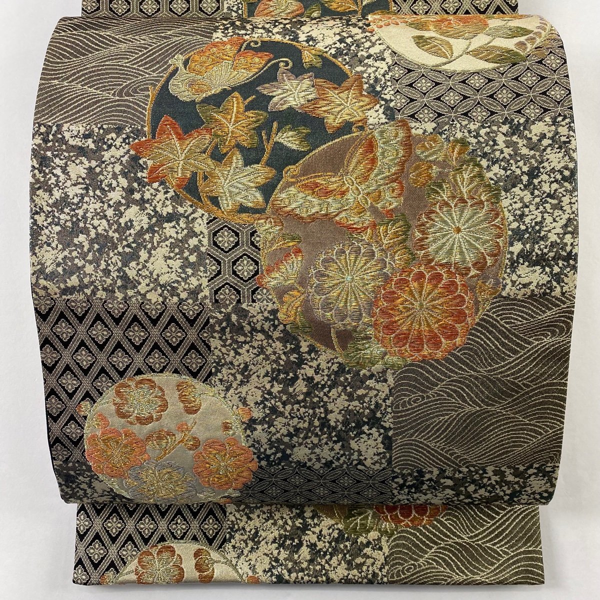 袋帯 秀品 花丸文 有職文様 金糸 唐織 灰緑 六通 正絹 【中古】