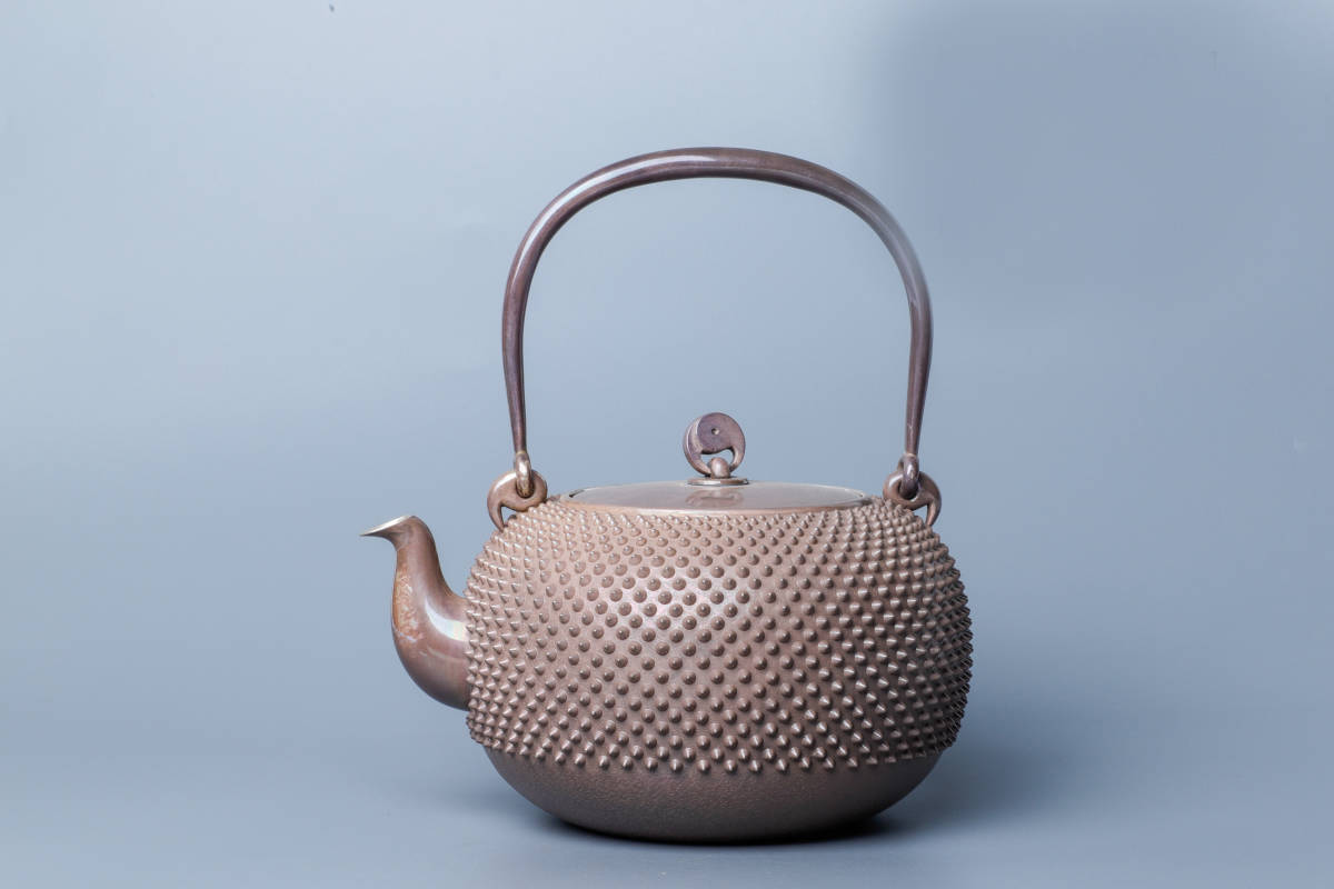純銀製 玉霰打出 花蕾摘 あられ 湯沸 銀瓶 工芸品 美術品 煎茶道具 銀瓶 湯沸 純銀製 花蕾摘 あられ 純銀保証 Yahoo!オークション 時代物 玉霰