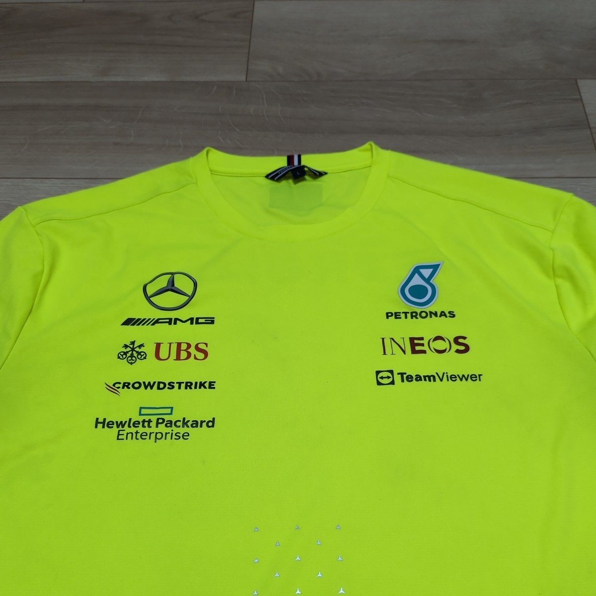 2022 メルセデスAMGペトロナスF1 チーム支給品 セットアップTシャツ 