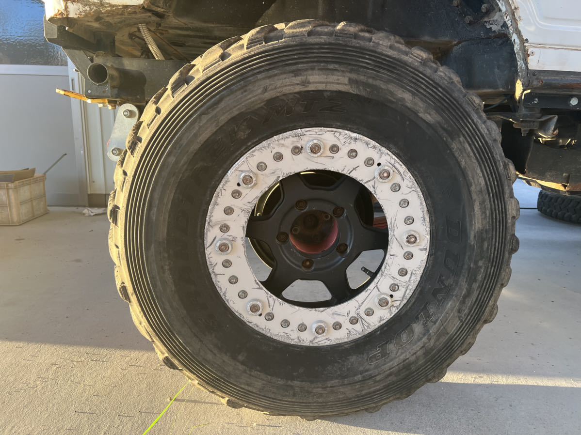  SOLID RACING ビードロック レースリング 16&times;6.0-25 139.7/5H タイヤ付 ジムニーsj30ja11231jb23343ソリッドレーシング mt2(ラジアルタイヤ)｜売買されたオークション情報、yahooの商品情報をアーカイブ 5穴