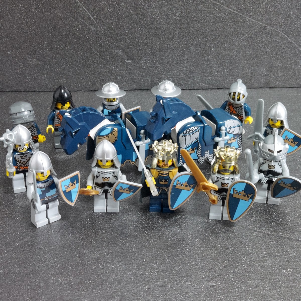 レゴ　ミニフィグ　キングダム　クラウンナイト