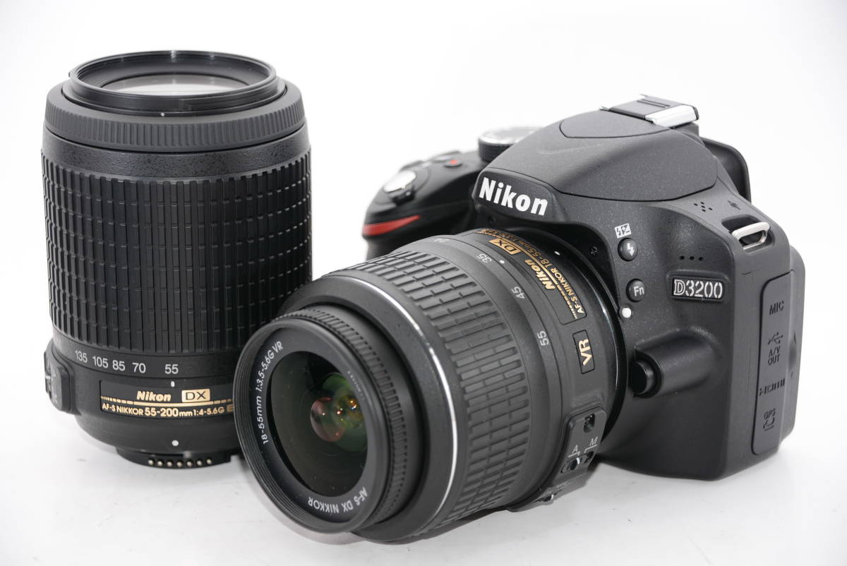 D3200 Nikon ダブルズームキット カメラ、光学機器 デジタル一眼レフ