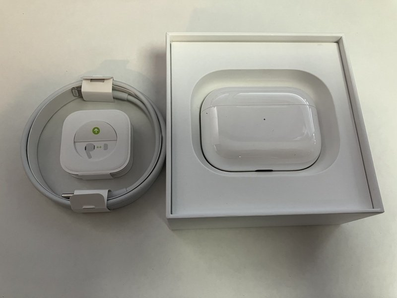 FF136 AirPods Pro 第1世代 MLWK3J/A 箱/付属品あり ジャンク 【公式通販】