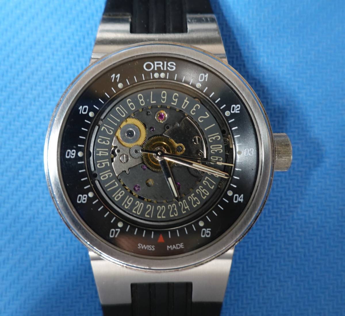 ORIS オリス 7560 ウィリアムズF1 スケルトンエンジン デイト ORIS オリス 7560 ウィリアムズF1 スケルトンエンジン デイト