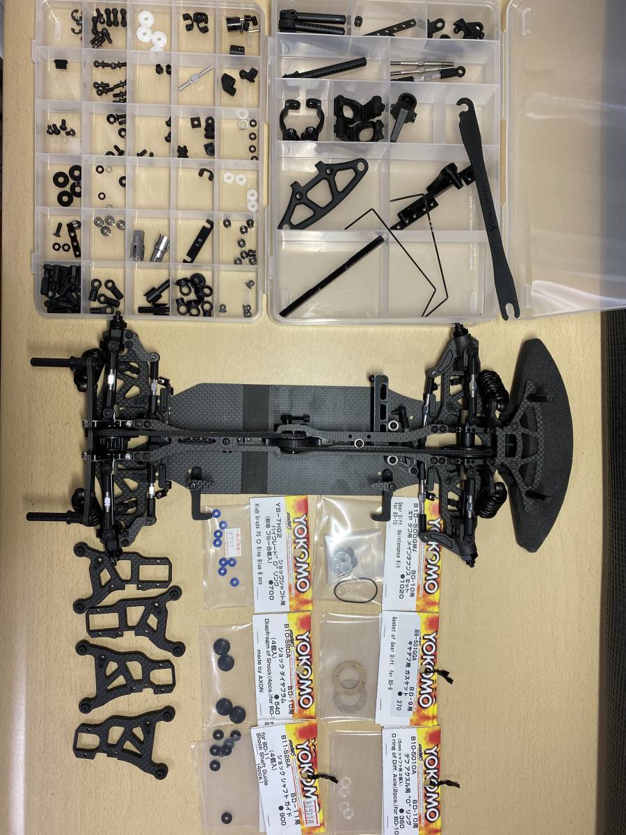 ヨコモ ヨコモ BD11シャーシ + パーツ各種 (メカ類不含) BD11シャーシ