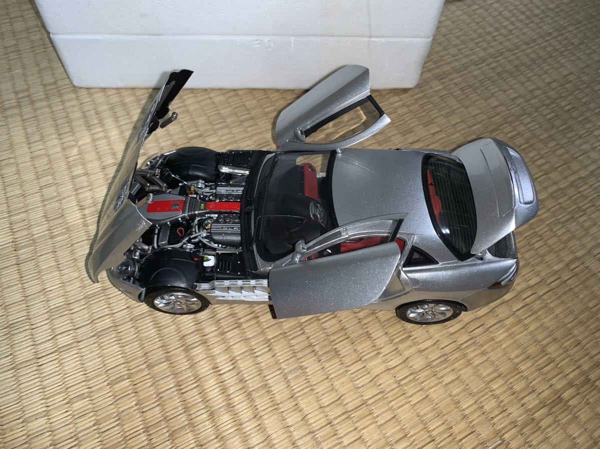 Mercedes-Benz SLR Mclaren 2003 1/18 CMC