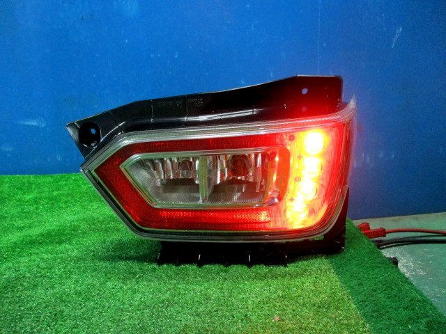 P】ワゴンR☆MH95S MH85S MH35S MH55S☆右テールランプ＜A-8279