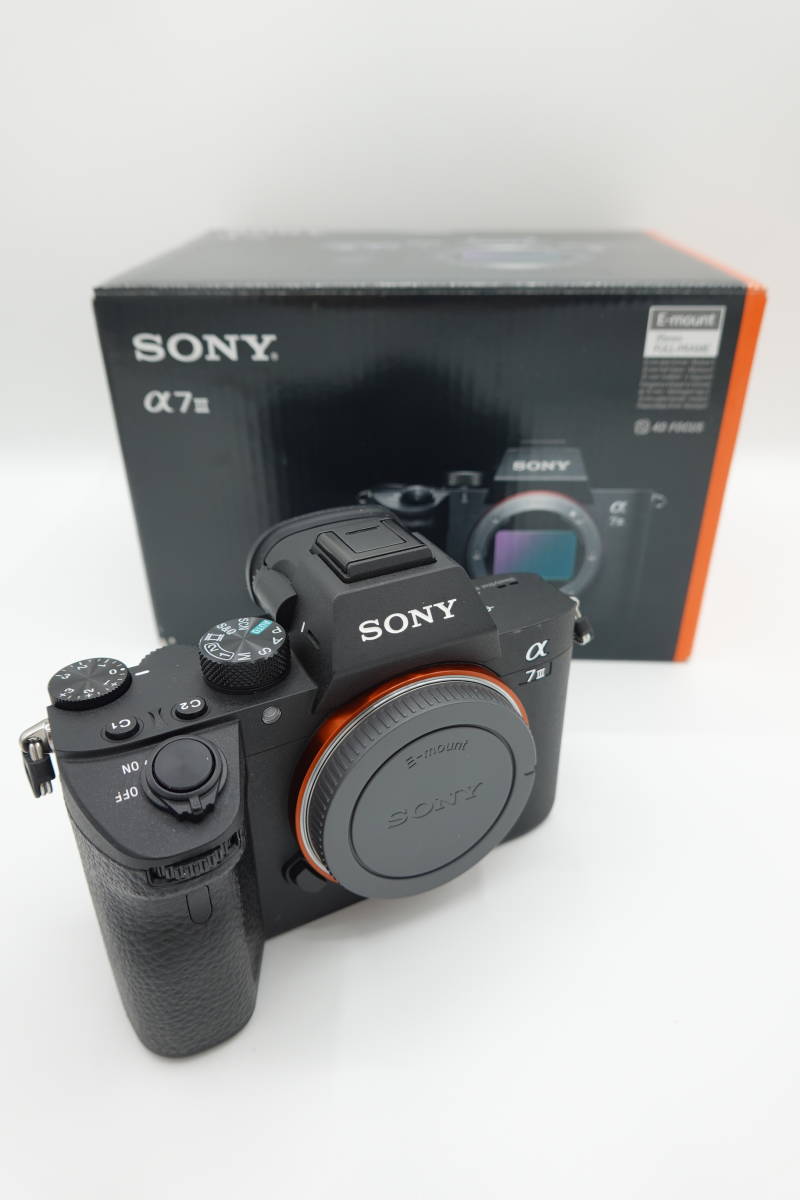 【ショット数わずか】　SONY α7III 本体 ソニー ILCE-7M3 ボディ 美品 動作確認済み