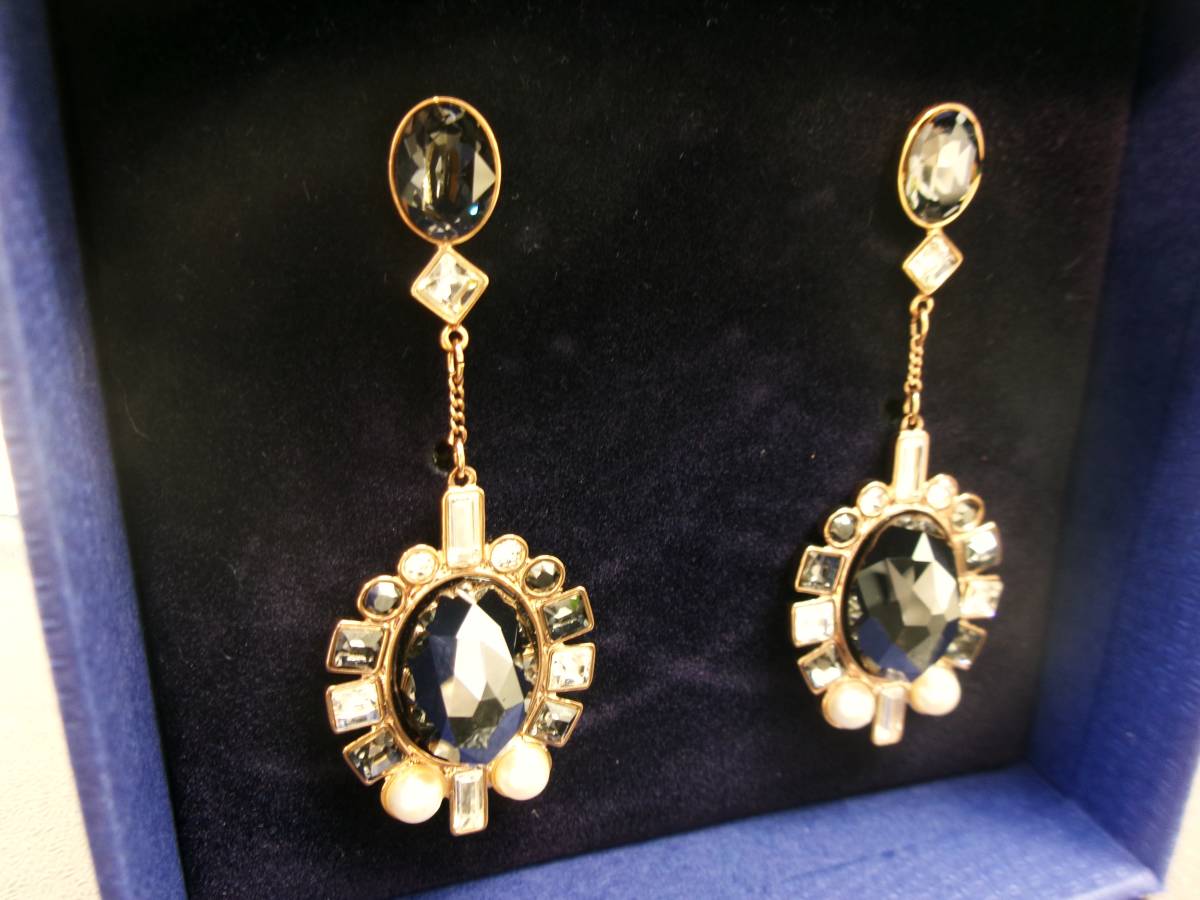 キラキラ＊確認用 本物税込スワロフスキー クリスタル スイングピアス【SWAROVSKI