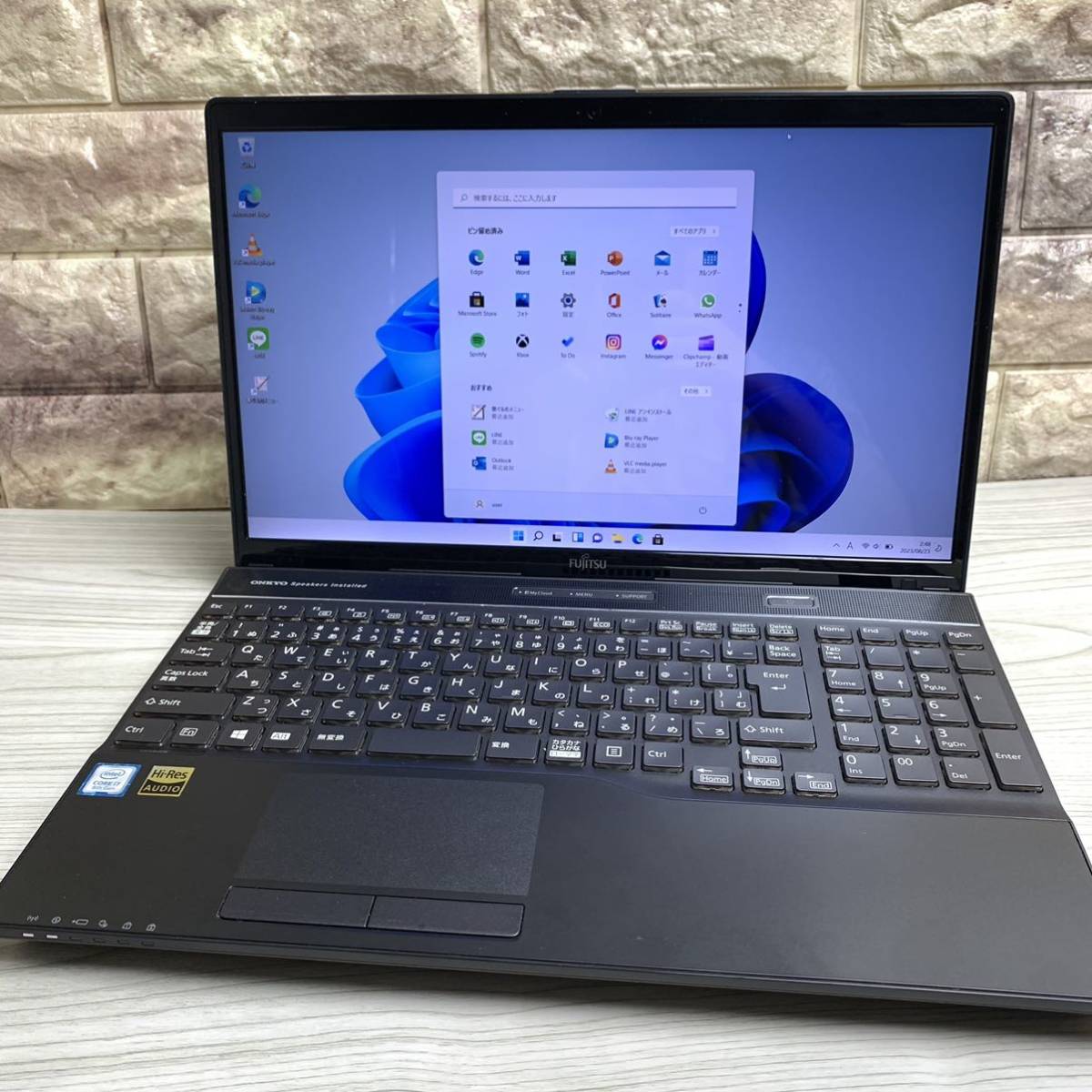 Core i7 第8世代 : i7-8550U フルHD ノートパソコンCore 15.6 | ノート 