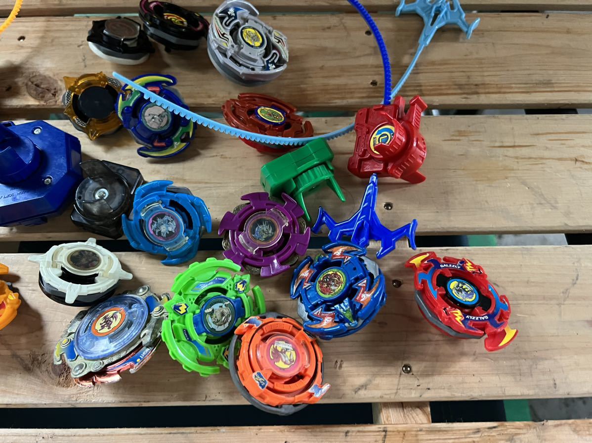 ベイブレード　爆転シュート　20個まとめ　動作未確認 動作未確認 ベイブレード ベイブレード色々 まとめて 公式通販 大量