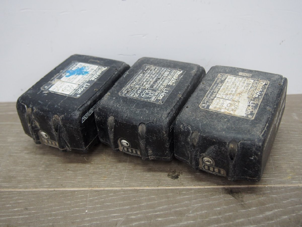 ☆【1H0818-12@4】 makita マキタ 充電バッテリー BL1860B ３個セット ジャンク