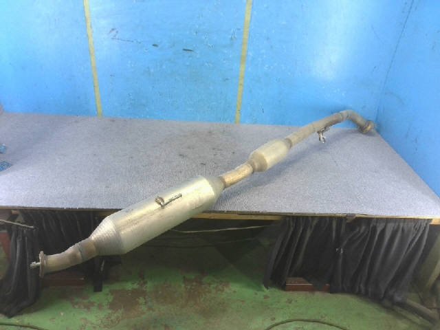 7kurudepa カムリ ハイブリッド DAA-AVV50 フロント パイプ 触媒 コンバータ キャタライザー 2ARFXE 17410-36240 個人宅発送不可商品 [ZNo