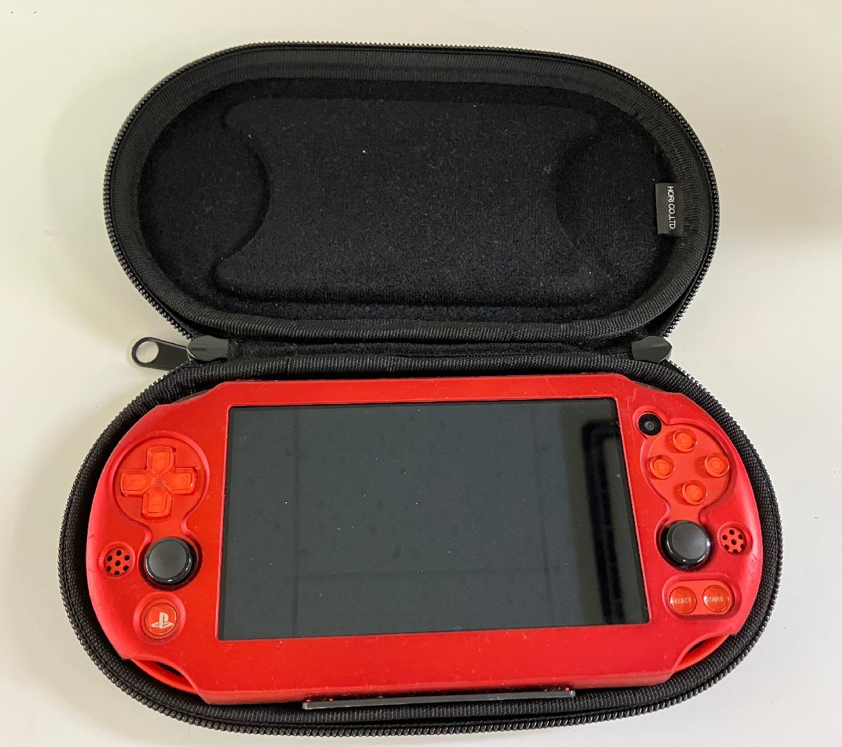 中古品】『8-051』SONY ソニー PS VITA PlayStation VITA 本体 レッド 