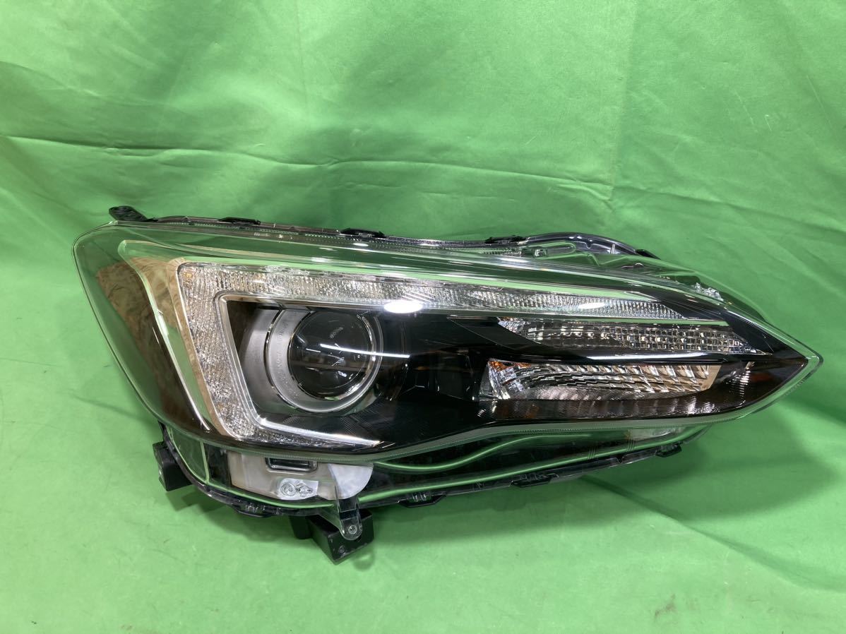 スバル インプレッサ XV GT系 右ヘッドライト LED 取付補修跡と磨き傷があります イチコー 1923 刻印5Q 個人宅配送不可