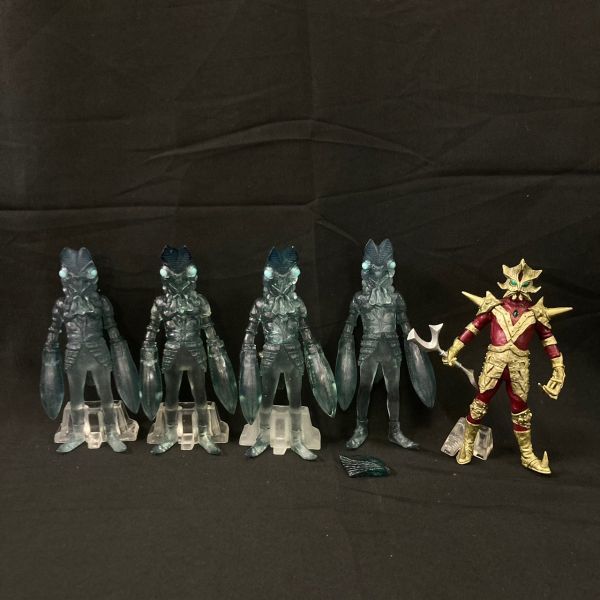 最新作，定番 DGe537D06 究極大怪獣 エースキラー バルタン星人 クリア アルティメットモンスターズ 5点 まとめ(怪獣、宇宙人)｜売買されたオークション情報、yahooの商品情報をアーカイブ公開 - オークファ 怪獣、宇宙人
