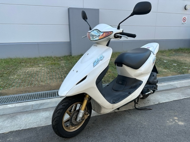 売り切れました！ エンジン始動ok♪ ホンダ/DIO Z4 /AF63-1105 *** /4833 km / 売り切り1