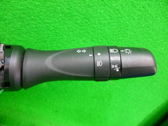 ソリオ 5AA-MA37S ディマースイッチ 17J387 (右)37210-59SB0,(左)37310 ソリオ 5AA-MA37S ディマースイッチ 17J387 (右)37210-59SB0,(左)37310