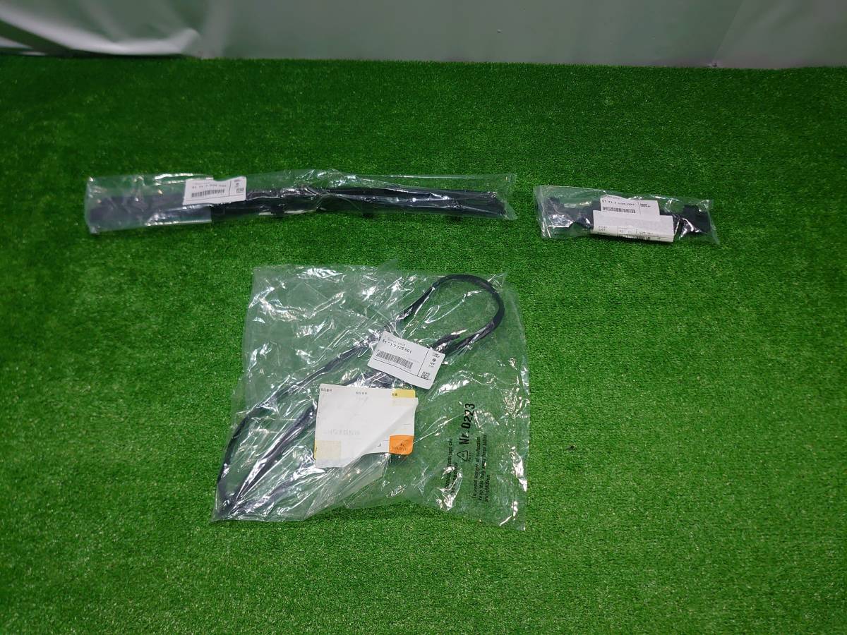 BMW Z4 E85 純正 左 ブラケット マウント シル ロッカーモール ガスケット 51717034025 51717034027 51717125691