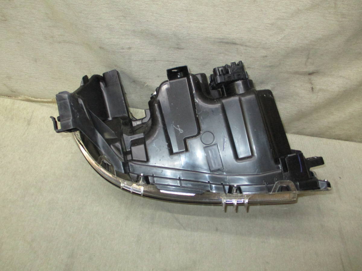 トヨタ タウンエース S413 S403 純正 左 ヘッドライト KOITO 100-8J009 